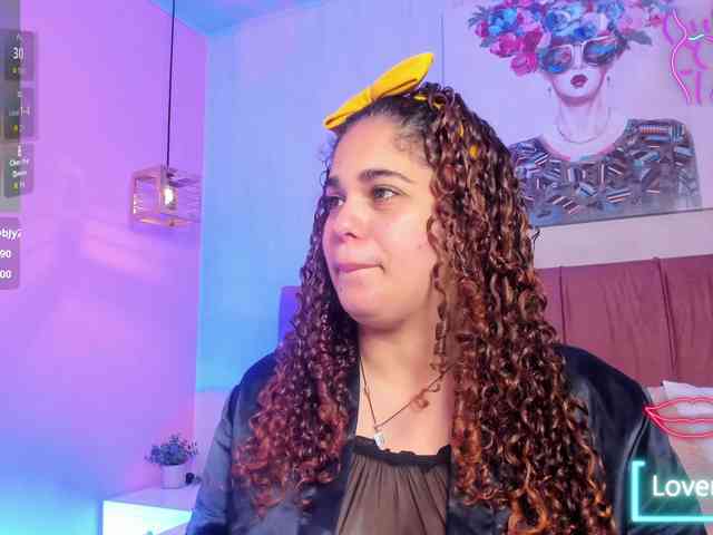 ninna-curly ninna-curly