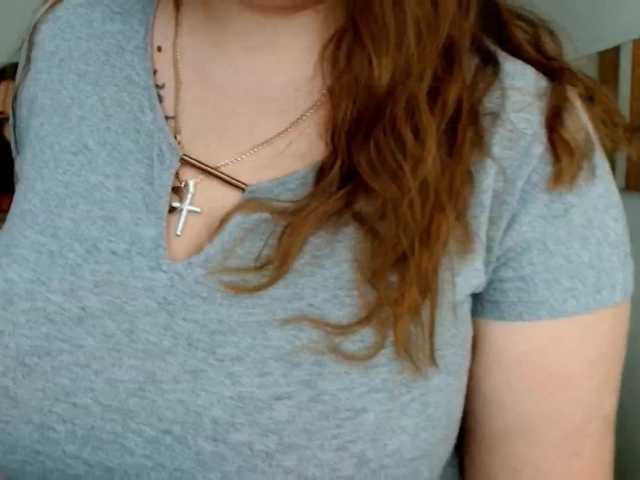 Leilabeayte24's BongaCams show and profile