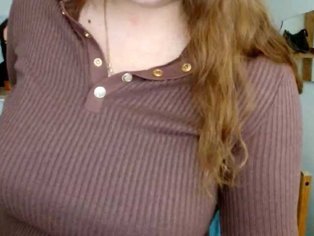 Leilabeayte24's BongaCams show and profile