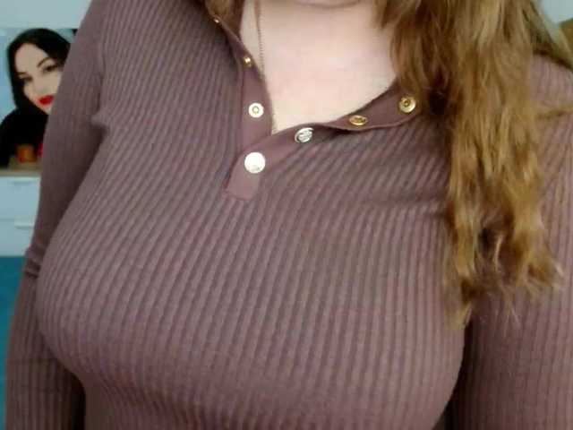 Leilabeayte24's BongaCams show and profile