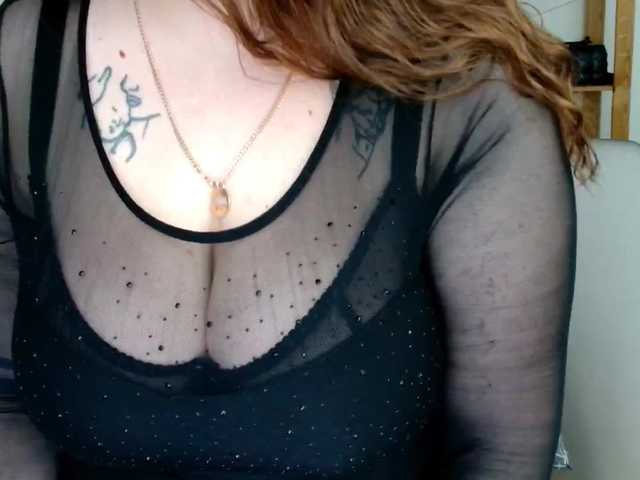 Leilabeayte24's BongaCams show and profile