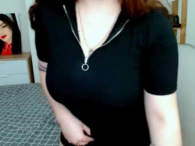 Leilabeayte24's BongaCams show and profile