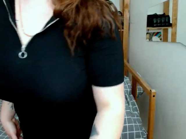 Leilabeayte24's BongaCams show and profile