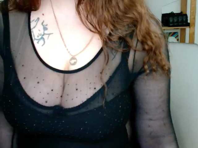 Leilabeayte24's BongaCams show and profile