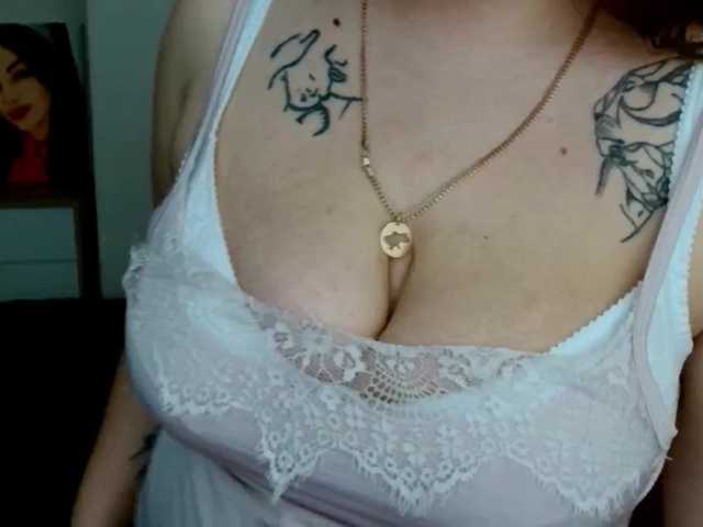 Leilabeayte24's BongaCams show and profile