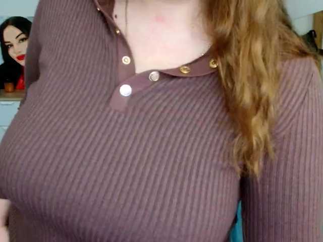 Leilabeayte24's BongaCams show and profile