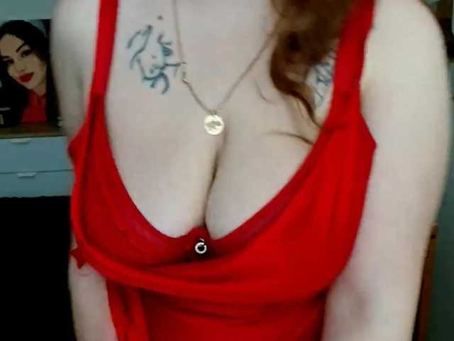 Leilabeayte24's BongaCams show and profile