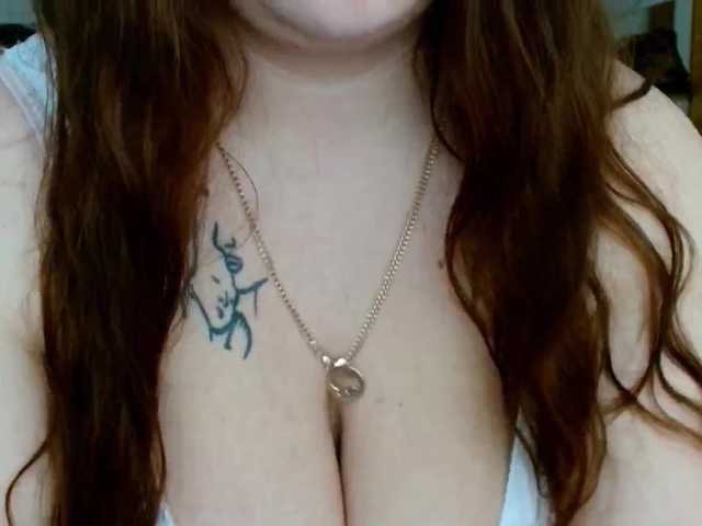 Leilabeayte24's BongaCams show and profile