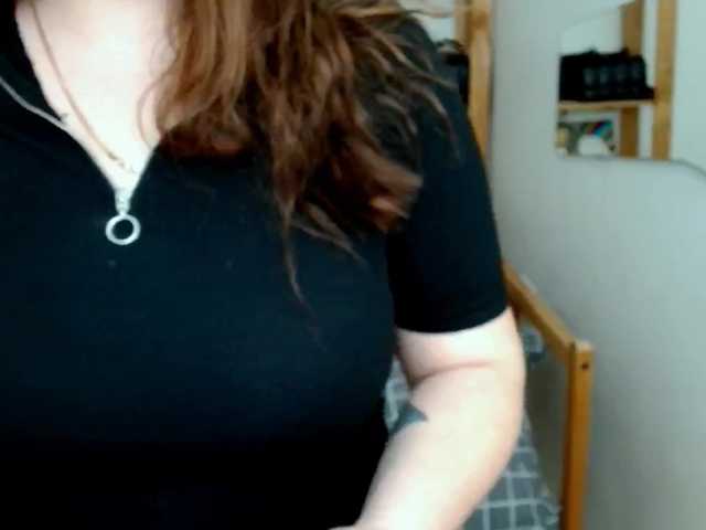 Leilabeayte24's BongaCams show and profile