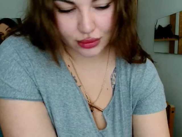 Leilabeayte24's BongaCams show and profile