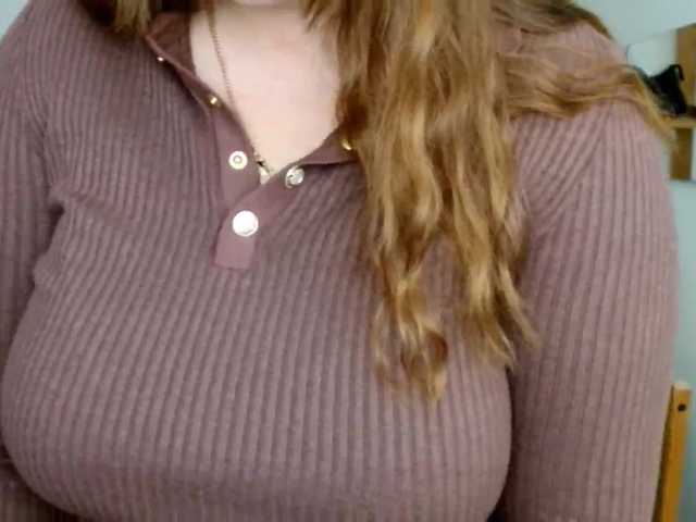 Leilabeayte24's BongaCams show and profile