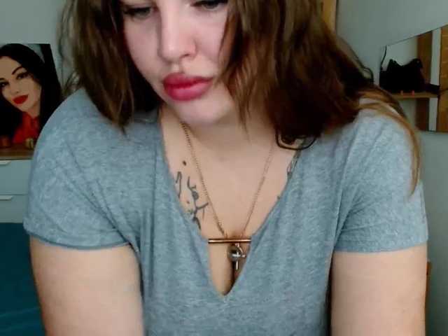 Leilabeayte24's BongaCams show and profile