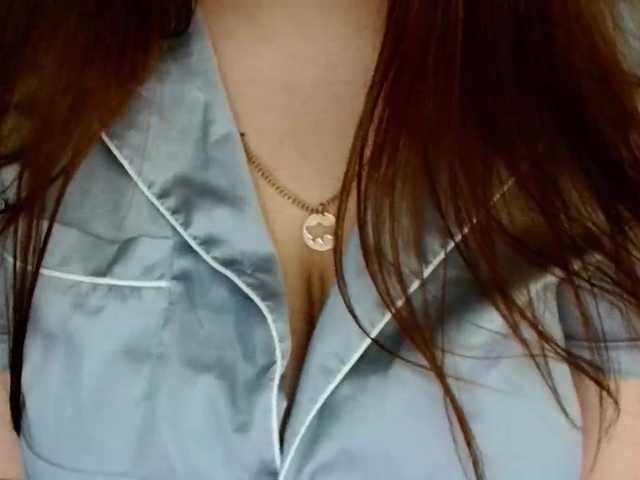 Leilabeayte24's BongaCams show and profile