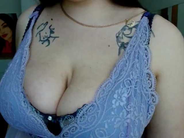 Leilabeayte24's BongaCams show and profile