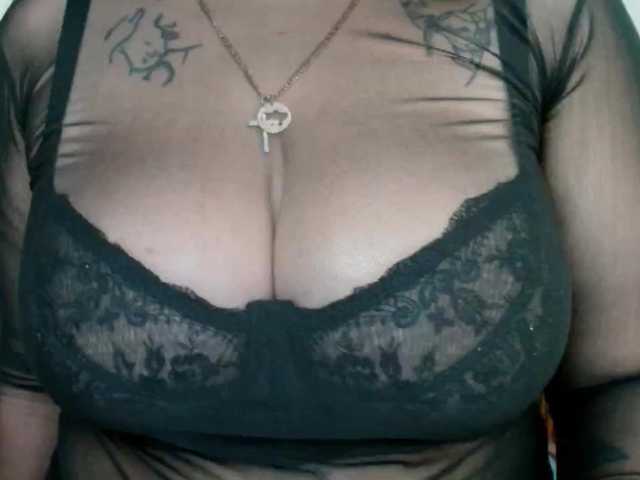 Leilabeayte24 webcam