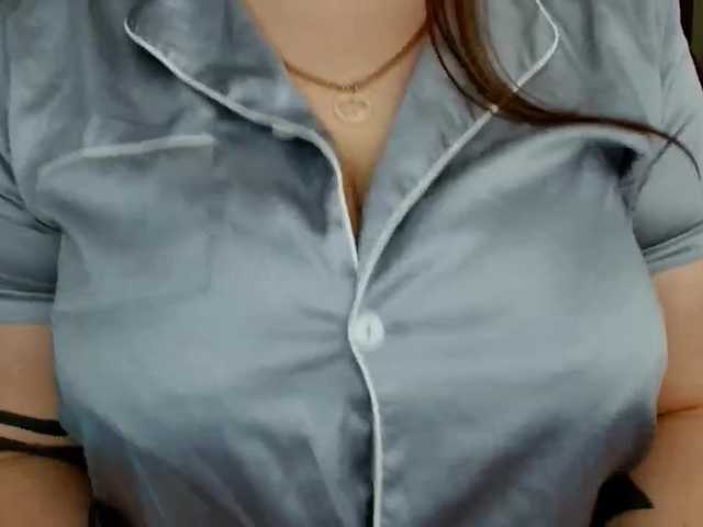 Leilabeayte24's BongaCams show and profile