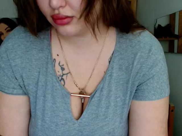 Leilabeayte24's BongaCams show and profile