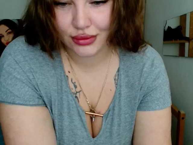 Leilabeayte24's BongaCams show and profile