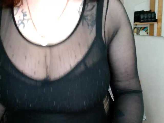 Leilabeayte24's BongaCams show and profile