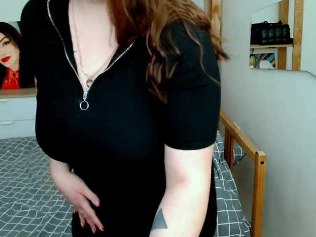 Leilabeayte24's BongaCams show and profile