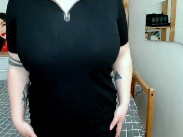 Leilabeayte24's BongaCams show and profile