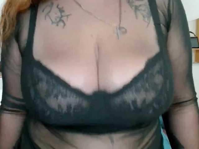 Leilabeayte24's BongaCams show and profile