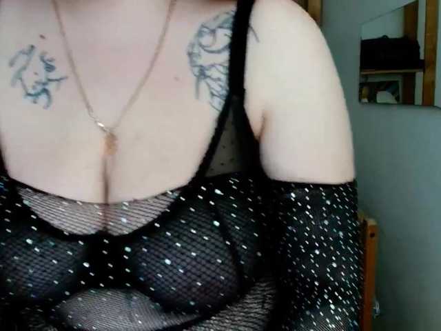 Leilabeayte24's BongaCams show and profile