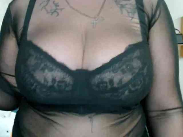 Leilabeayte24 webcam