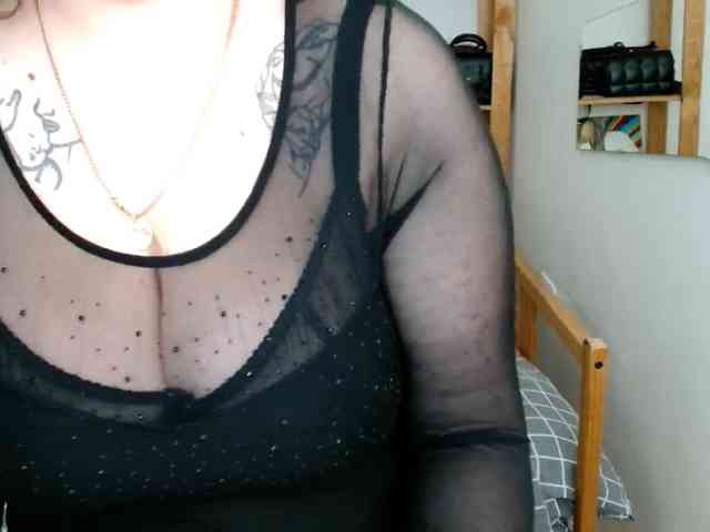 Leilabeayte24 webcam