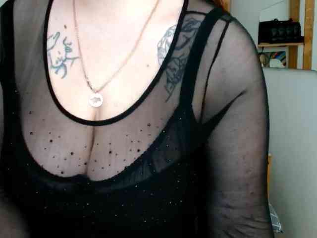 Leilabeayte24 webcam