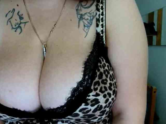 Leilabeayte24 webcam