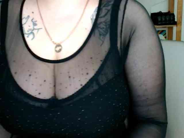 Leilabeayte24 webcam