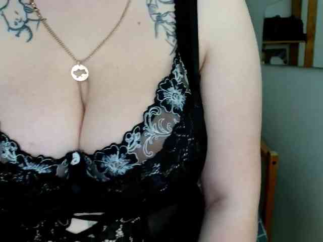 Leilabeayte24 webcam