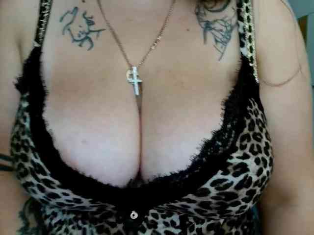 Leilabeayte24 webcam