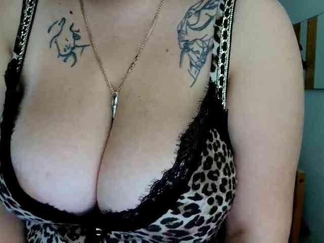 Leilabeayte24 webcam