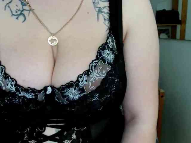 Leilabeayte24 webcam