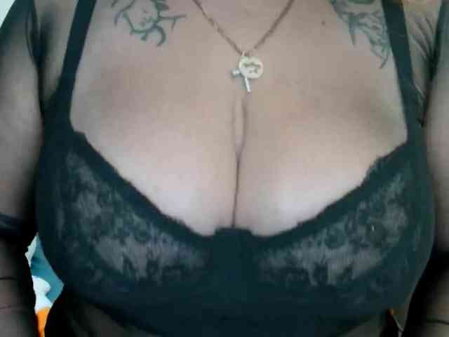 Leilabeayte24 webcam