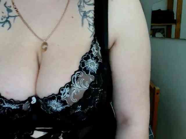 Leilabeayte24 webcam