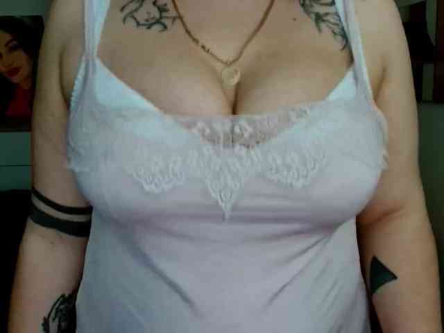 Leilabeayte24 webcam