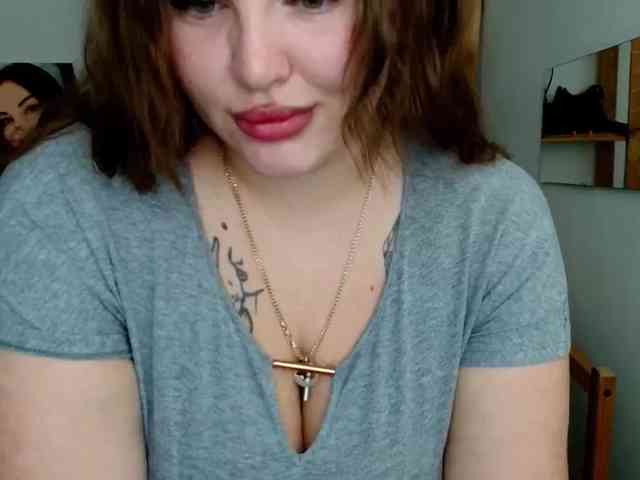 Leilabeayte24 Live Webcam on BongaCams