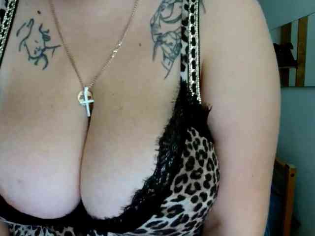 Leilabeayte24 webcam