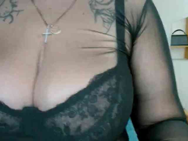 Leilabeayte24 webcam