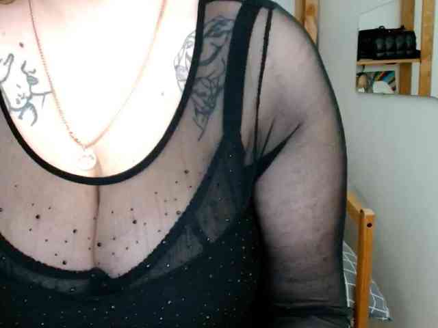 Leilabeayte24 webcam