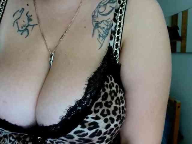 Leilabeayte24 webcam