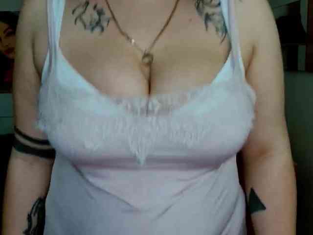 Leilabeayte24 webcam