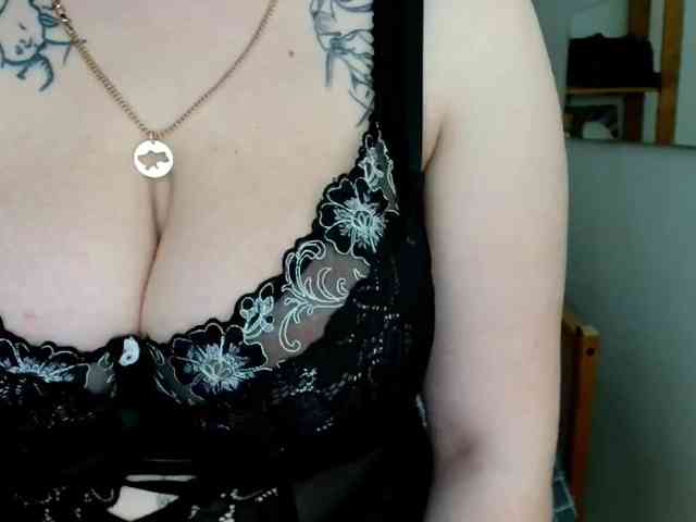 Leilabeayte24 webcam