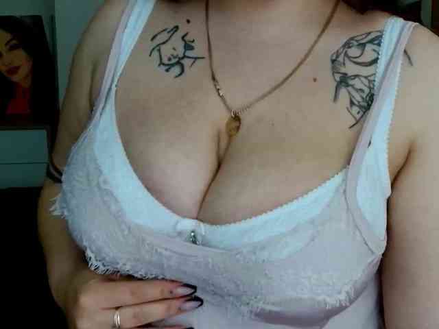 Leilabeayte24 webcam