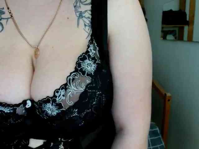 Leilabeayte24 webcam