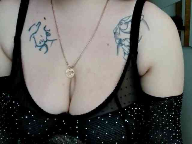 Leilabeayte24 webcam