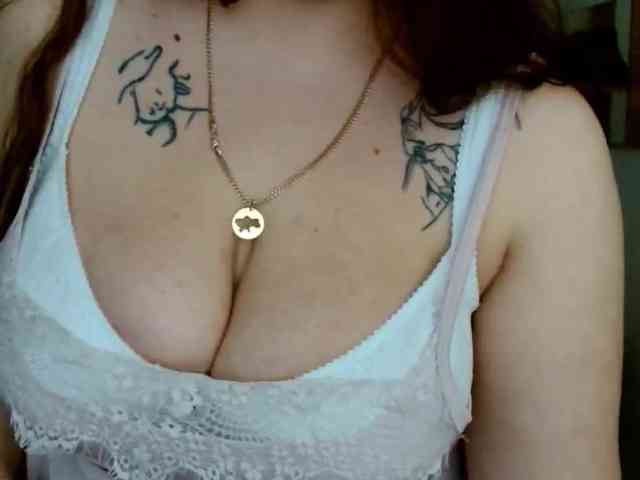 Leilabeayte24 webcam